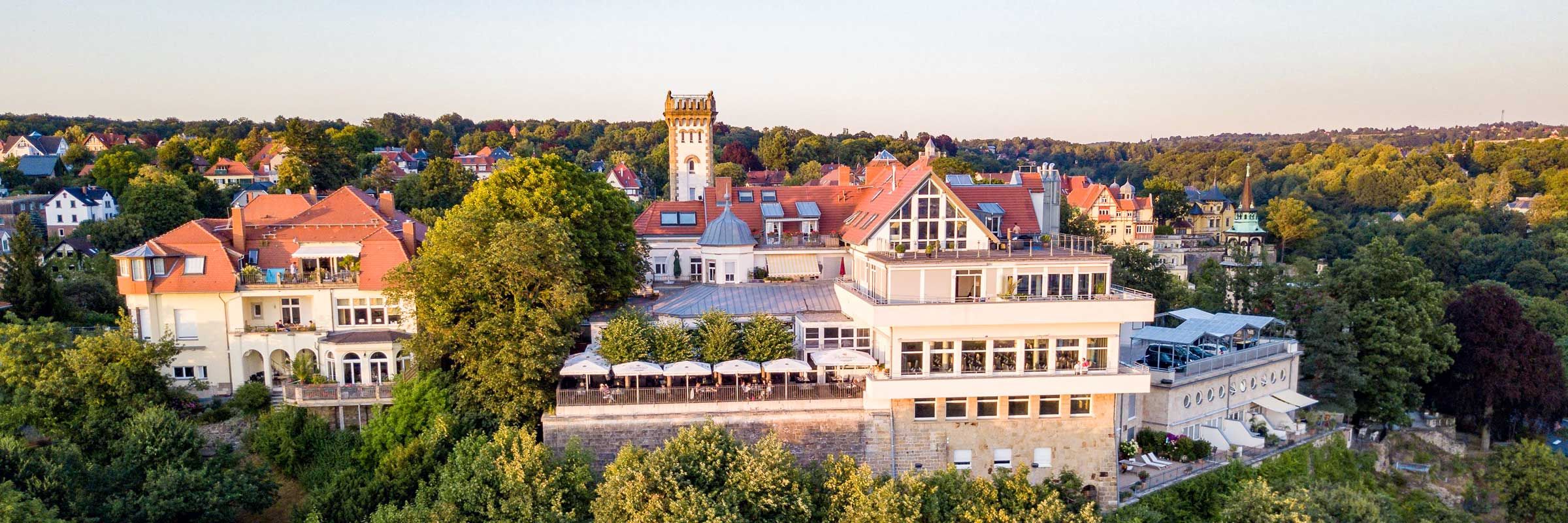 Blick über das »Blaue Wunder« zum Luisenhof