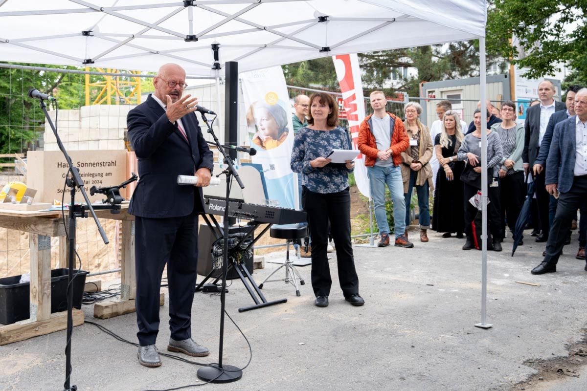 Grundsteinlegung für das neue "Haus Sonnenstrahl"